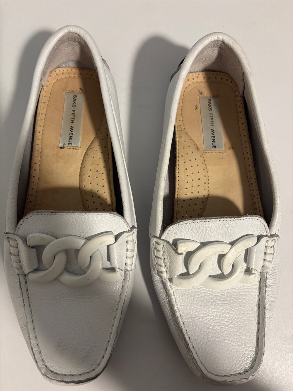 Saks Fifth Avenue White Leather Chain-Accent Loafers